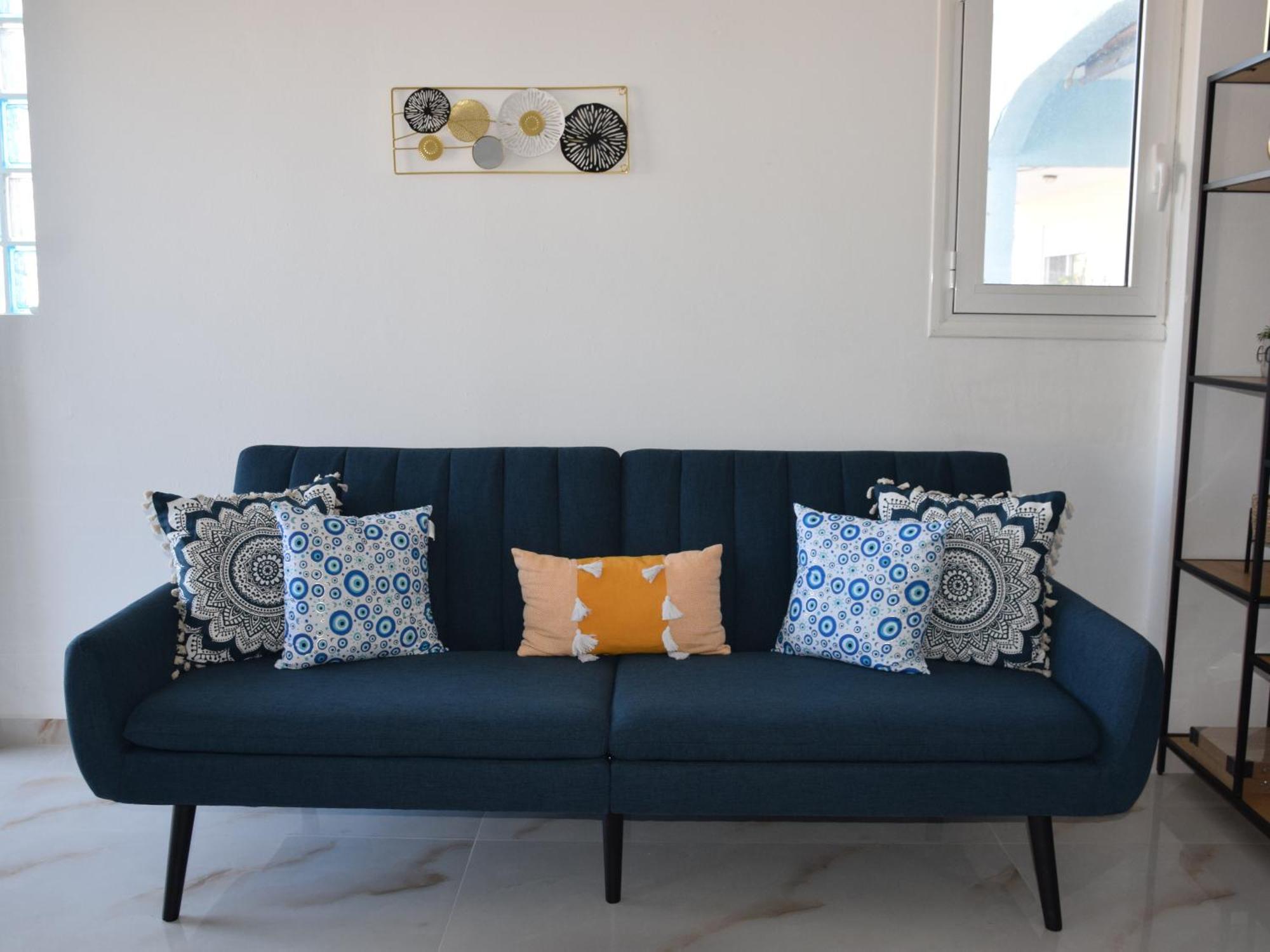 Gemini Apartment *